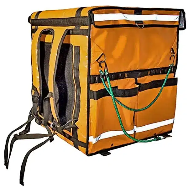 Mochila térmica L21 naranja con tirantes, bolsas frontales, ligas verdes y cintas reflejantes
